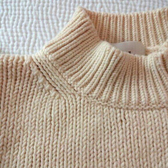 Wool Edwardian Cottagecore Sweater - Picture 6 of 11